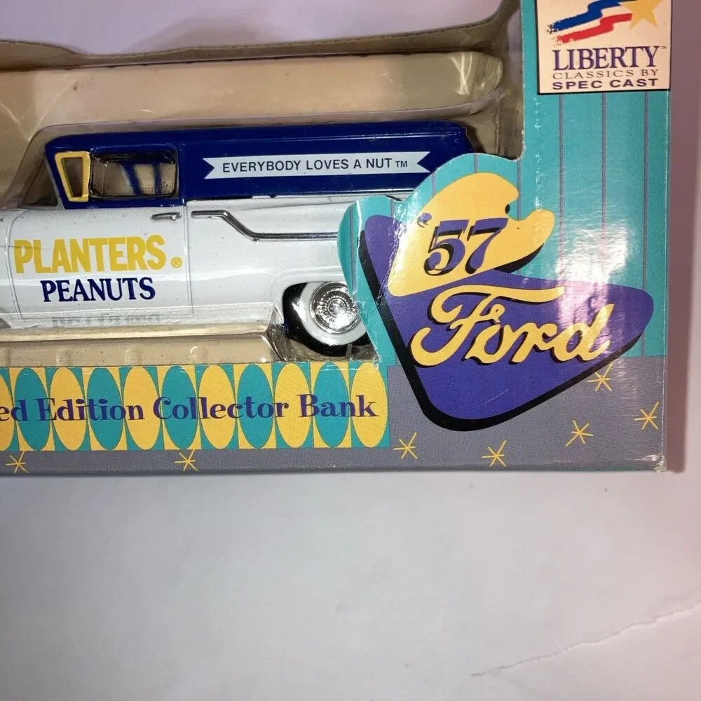 LIBERTY CLASSICS PLANTERS PEANUTS 1957 FORD LIMITED EDITION COLLECTORS BANK-NEW